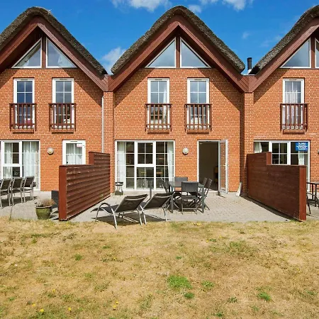 Luxury Retreat With Sea View - By Traum